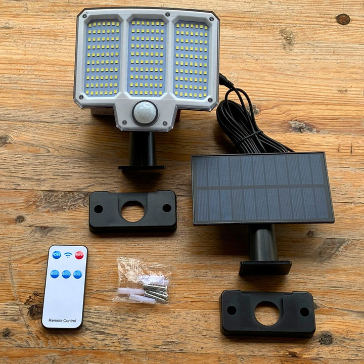 פרוזקטור חיישן תנועה סולארי חיצוני תאורת LED עוצמתי לגינה | אודמלו ישראל