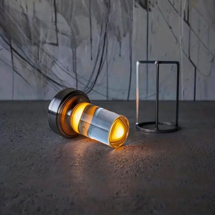 מנורת שולחן יוקרתית בעיצוב מודרני | אודמלו ישראל